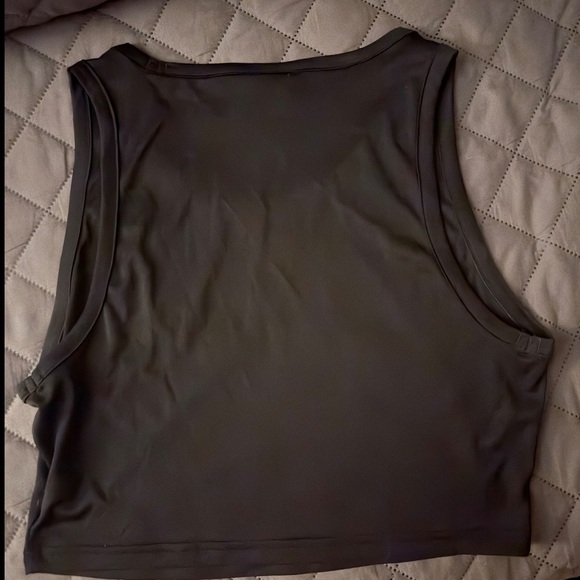 Gymshark crop top! - Picture 4 of 4